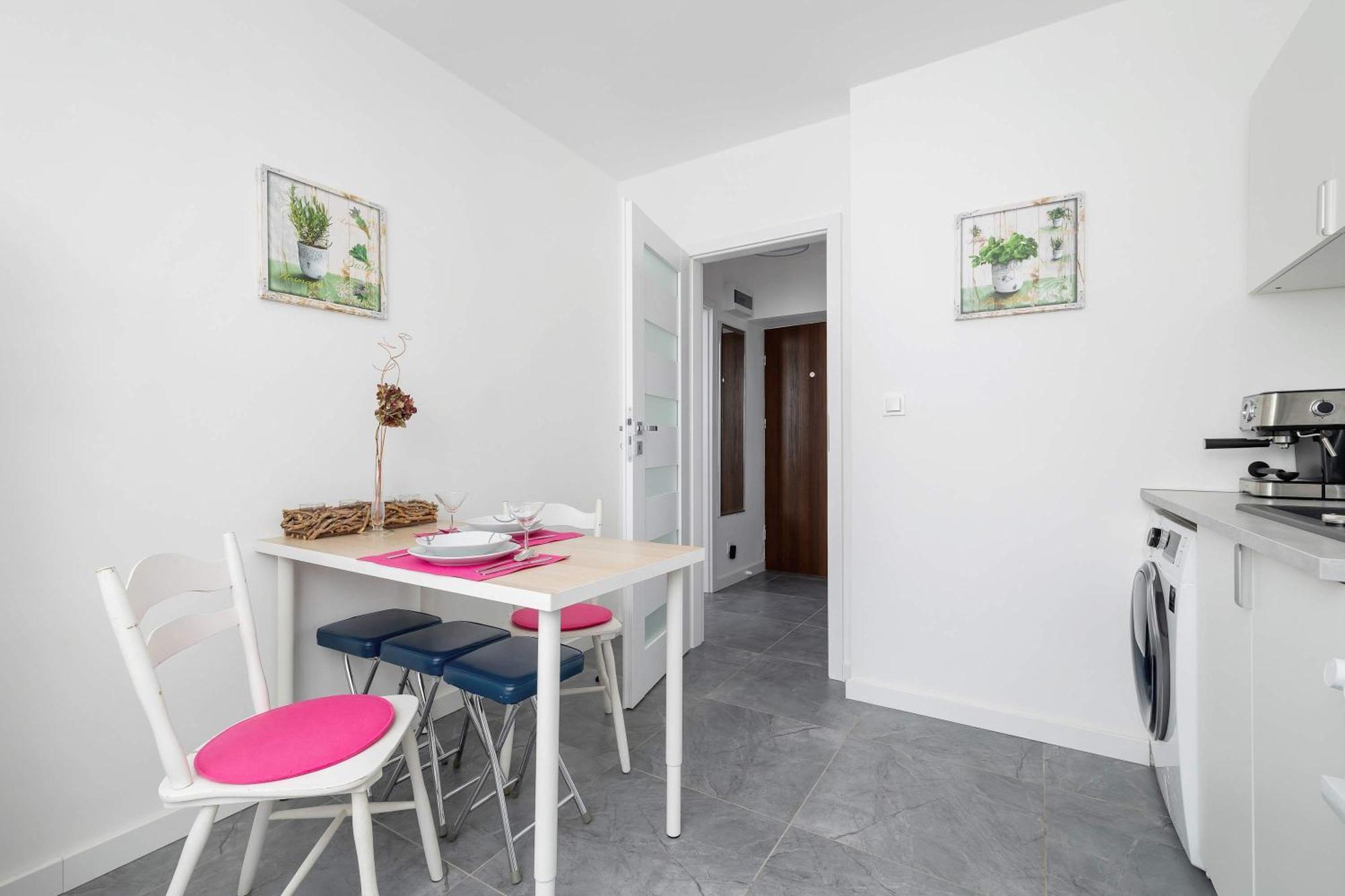 Colorful Studio Near The Spodek Arena In Katowice By Noclegi Renters מראה חיצוני תמונה